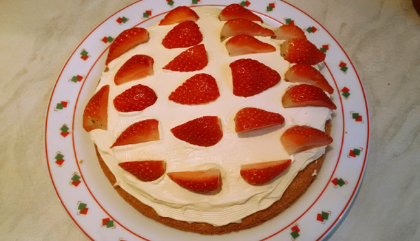 Summer Berry Genoise