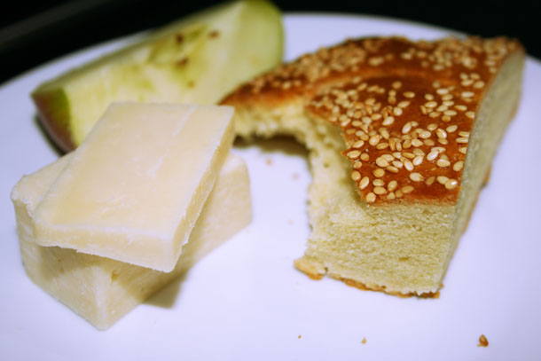Sesame Flavoured Bread-72dpi