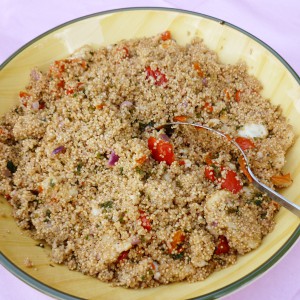 Quinoa salad with grilled halloumi